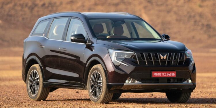 Mahindra XUV 7XO (17)