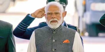 When knowledge connects with science, the path to freedom from crises automatically opens: PM Modi