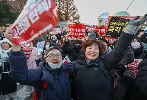 Why is Yoon Suk Yeol not given the death penalty? Politics intensifies on court decision