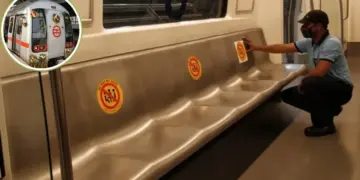 Why is the color of seats in Delhi Metro only silver, this color is visible only in the blue line, what is the reason?