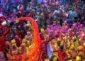 Beyond colors... Holi of colors of the soul