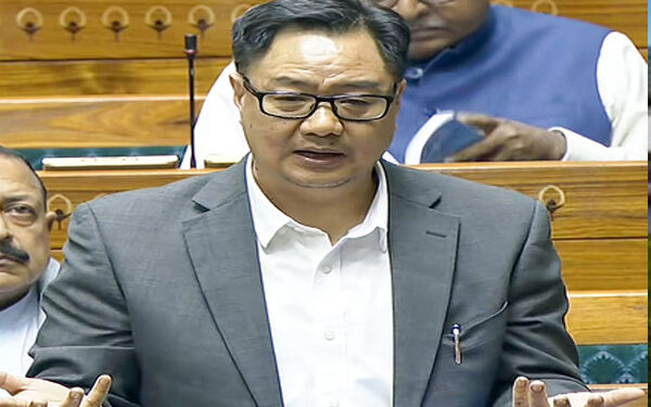 Kiren Rijiju's sharp reaction on Congress' uproar in Lok Sabha, said- Is one man the Maharaja of the entire country?
