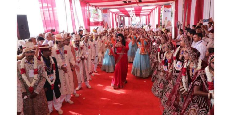 45th disabled-indigent mass marriage ceremony was organized at Narayan Seva Sansthan.