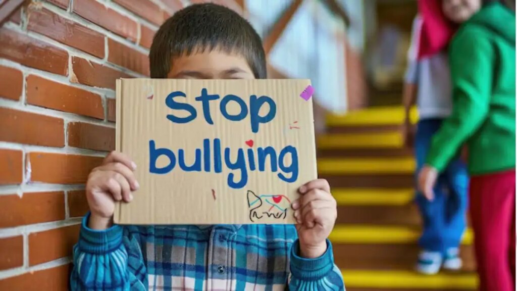7 main signs of school bullying that every parent should know, ignoring them can prove costly