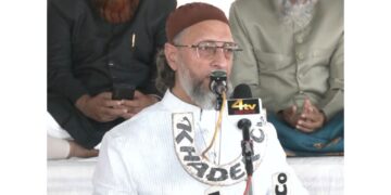 AIMIM chief Owaisi accuses Prime Minister Modi of favoring America-Israel amid West Asia conflict