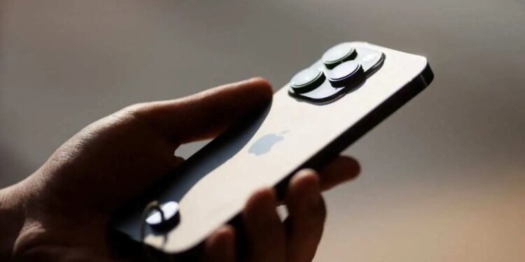 Alert for old iPhone users, a small mistake can cause big loss, do this work immediately