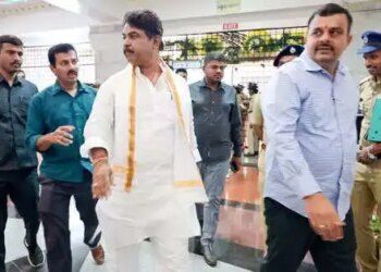 एससी/एसटी फंड में ‘चोरी’ का आरोप, राहुल गांधी से बोलने को कहा: कर्नाटक भाजपा