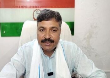 BJP government has become the biggest obstacle in the path of Swachh Bharat, due to fear of election defeat the villages have been thrown into misery: Tikaram Julie