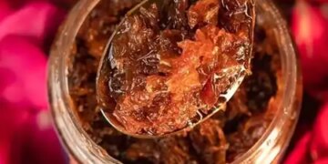 Beneficial Gulkand: Provides relief from summer fatigue and digestive problems, also keeps the body and mind cool.