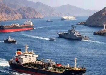Big news amid LPG crisis! Government's 'exit plan' ready for Indian ships stranded in Hormuz, 3 lakh tonnes of LPG stranded
