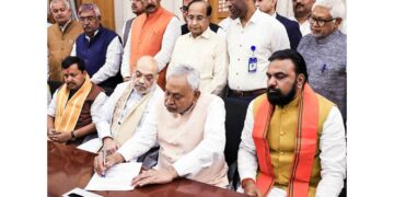 Bihar: Nitish Kumar filed nomination for Rajya Sabha, NDA welcomed, opposition called it "kidnapping"