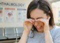 Burning and itching in the eyes is not common, not getting timely treatment can cause damage to the delicate layer.