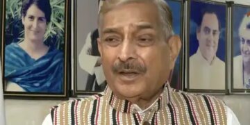 Chief Election Commissioner has insulted the dignity of his post: Pramod Tiwari