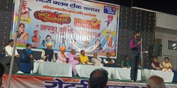 Colors of Holi mixed with poetic juice in Tonk: Laughter echoed till late night at All India Comedy Poet's Conference.