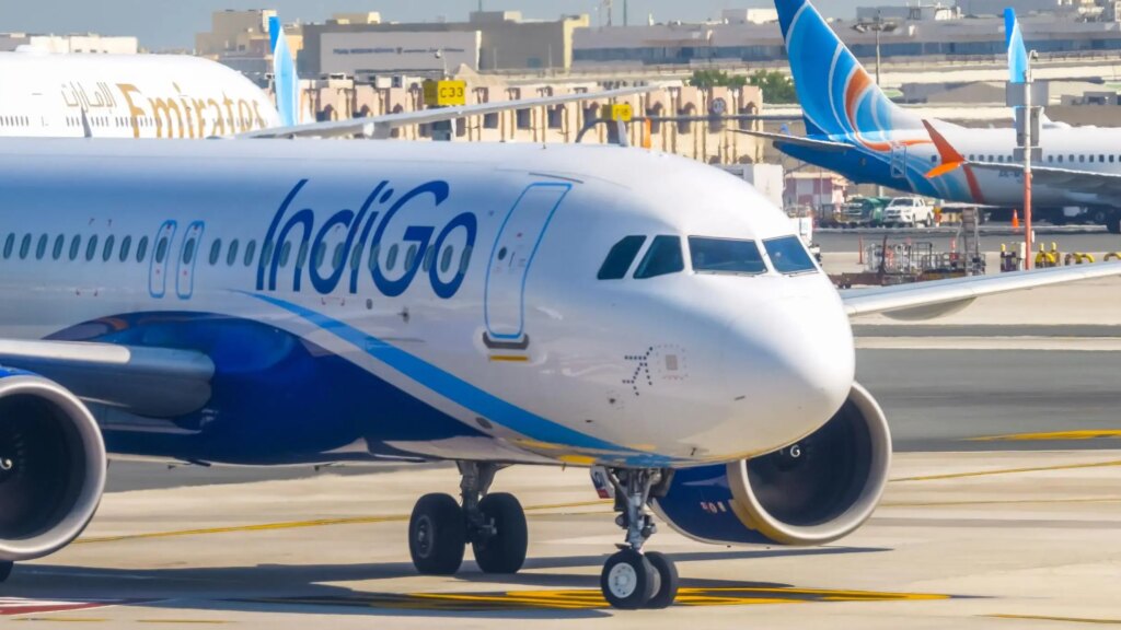 Despite the tension of war, good news for passengers, Indigo flight service resumed from Middle East to Delhi-Mumbai.