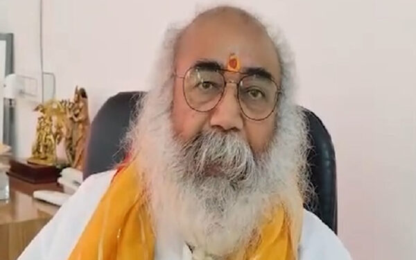 'Easy to criticize, difficult to become Modi', Acharya Pramod Krishnam thanked PM Modi