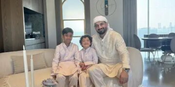 'Eid Mubarak', cricketers Sachin Tendulkar, Irfan Pathan, Laxman, Kaif etc. congratulated the countrymen.