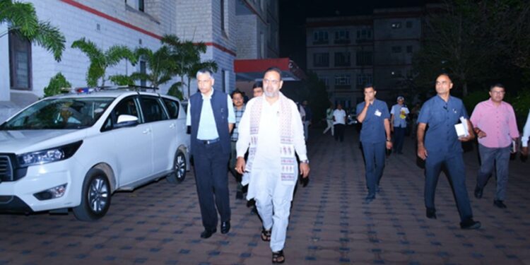 Electricity at Chief Minister's office and residence remained closed for one hour under Earth Hour.