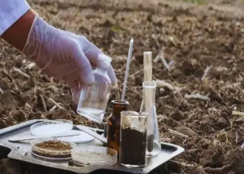 Farmers' farming will become easier: 'Earth Doctor' equipped with 10+ features including soil testing brings new hope