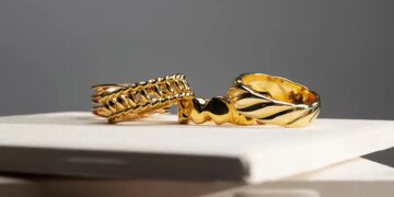 Gold-Silver Rate: Gold fell again in the beginning of the week, silver also fell, check the latest prices of your city here