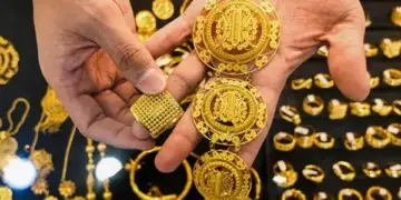 Gold-Silver Update: Silver broke on the third day and the shine of gold also faded, check the latest price here before buying.