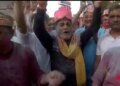 Holi celebrated in Bihar, Agriculture Minister Ramkripal Yadav played Holi with supporters at Gandhi Maidan