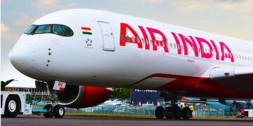 Impact of Middle East war! Air India increased fuel charges, increase from Rs 400 to Rs 3000 on tickets.