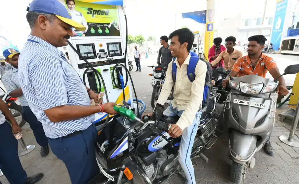 Increase in petrol prices: Prices changed in Delhi, Mumbai, Kolkata and all over India, see update of your city.