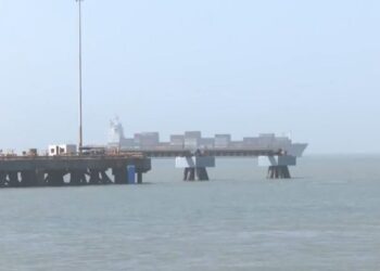 Iran gives permission, ‘Shivalik’ and ‘Nanda Devi’ cross Hormuz Strait and move towards India