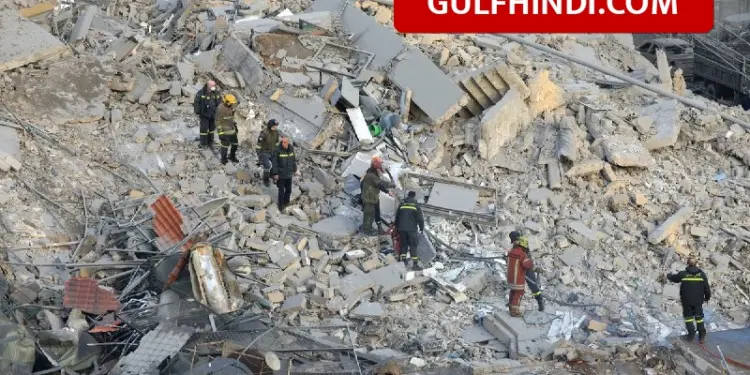 Israel demolished a big building in the middle of Beirut, 6 dead and search for many people continues in the debris.