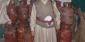Jammu and Kashmir: Hoarding and black marketing of LPG cylinders busted, 75 cylinders recoveredJammu and Kashmir: Hoarding and black marketing of LPG cylinders busted, 75 cylinders recovered