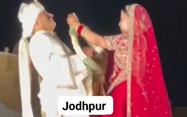 Jodhpur: The marriage of IPS officers with 'simplicity and values' became an example across the country.