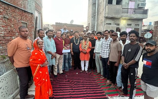 Kathputli Nagar: Meeting of Shaheed Valmiki Sarva Samaj Vikas Samiti, blueprint for development of the colony prepared.