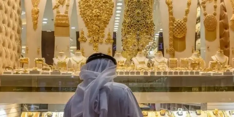 Kuwait Gold Price: Gold broke all records in Kuwait, due to fear of war, the price crossed 53 dinars.