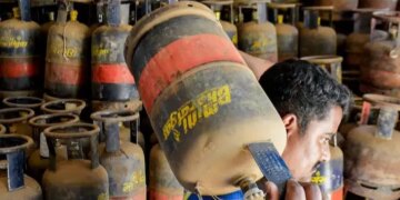 LPG Crisis: In case of gas shortage, who will get the supply of cylinder first, know when your number will come in the government's list?