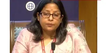 LPG Gas Cylinder: There is no shortage of gas cylinders in the country, government bans rumours, new rules for booking implemented