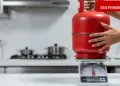 LPG gas shortage in India due to crisis in Gulf countries, cylinder becomes costlier by Rs 60