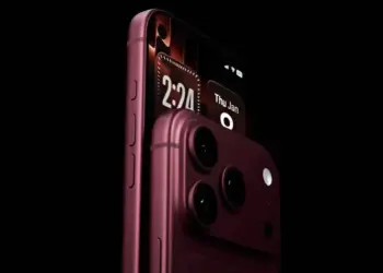 Leaked details of Apple's next flagship iPhone 18, know what special features you will get in its design and price.