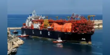 Middle East Tension: Gulf crisis threatens to affect LNG supply, LPG prices may be affected