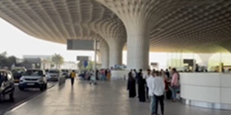 Middle East crisis: Return of Indians stranded in Doha continues, Embassy issues advisory