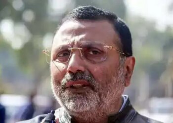 निशिकांत दुबे ने कांग्रेस के इतिहास पर उठाए सवाल, कहा-1962 का युद्ध अमेरिका के पैसे से लड़ा गाया