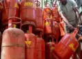 Now only 10 kg gas is available in 14.2 kg LPG cylinder, know the new rate and for how much rupees you will get your cylinder.