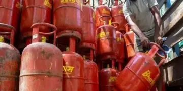 Now only 10 kg gas is available in 14.2 kg LPG cylinder, know the new rate and for how much rupees you will get your cylinder.