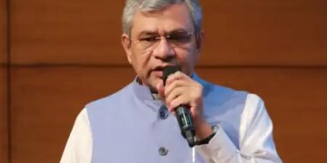 Online train ticket booking increased to 88 percent in FY26: Center