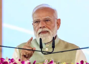 PM Modi calls upon global investors to invest in India's power sector