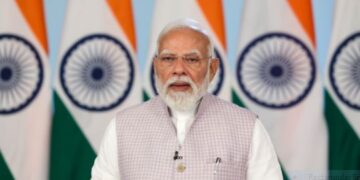 PM Modi spoke to the Emir of Qatar on phone, wished Eid