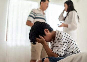 Parenting Tips: These 5 mistakes can spoil the child's future, parents should be careful now