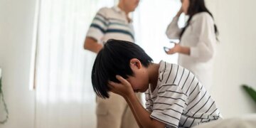 Parenting Tips: These 5 mistakes can spoil the child's future, parents should be careful now