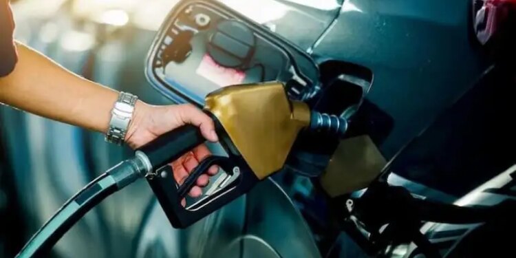 Petrol Diesel Price Today: Is there any relief in prices today? Know the latest rates in your city before filling the tank.