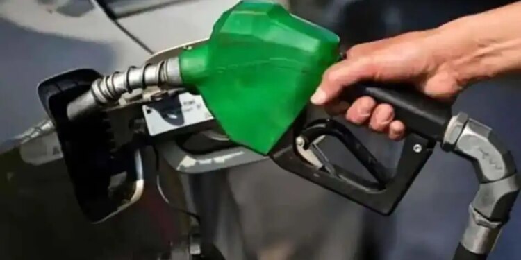 Petrol and diesel prices changed on 26th February! Somewhere there is relief and somewhere there is increase, check the latest rates of your city here.